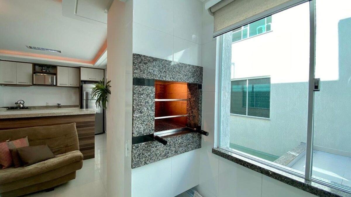 Solar Das Ilhas - Aconchegante Apartamento Na Linda Praia De 4 Ilhas Bombinhas Exterior foto